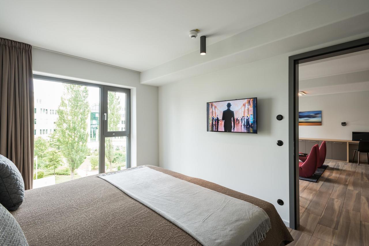 Golden Ball, Exclusive Serviced Apartments Munich Aschheim Exterior photo